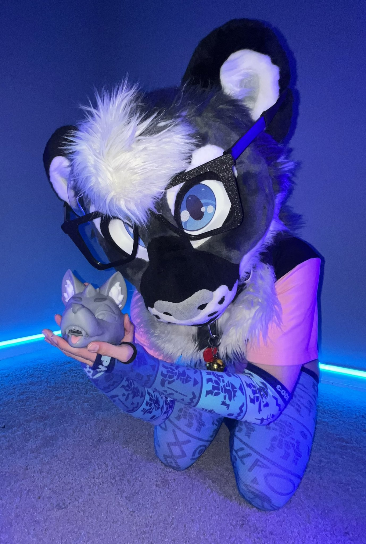 Yue Wu – Gray-Eyed Wolf Male Stroker