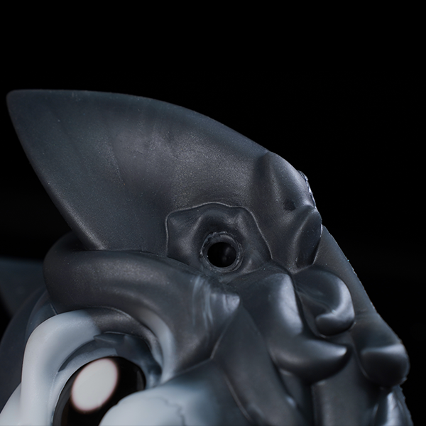 1471-Skulldog pointed ear and black fur texture detail