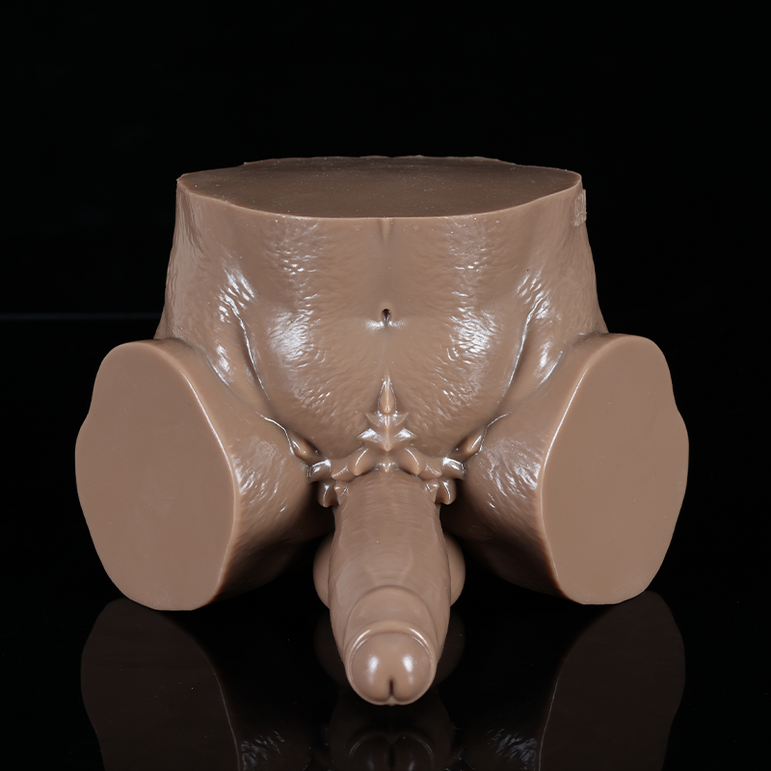 Gryn - Bear Rump front view