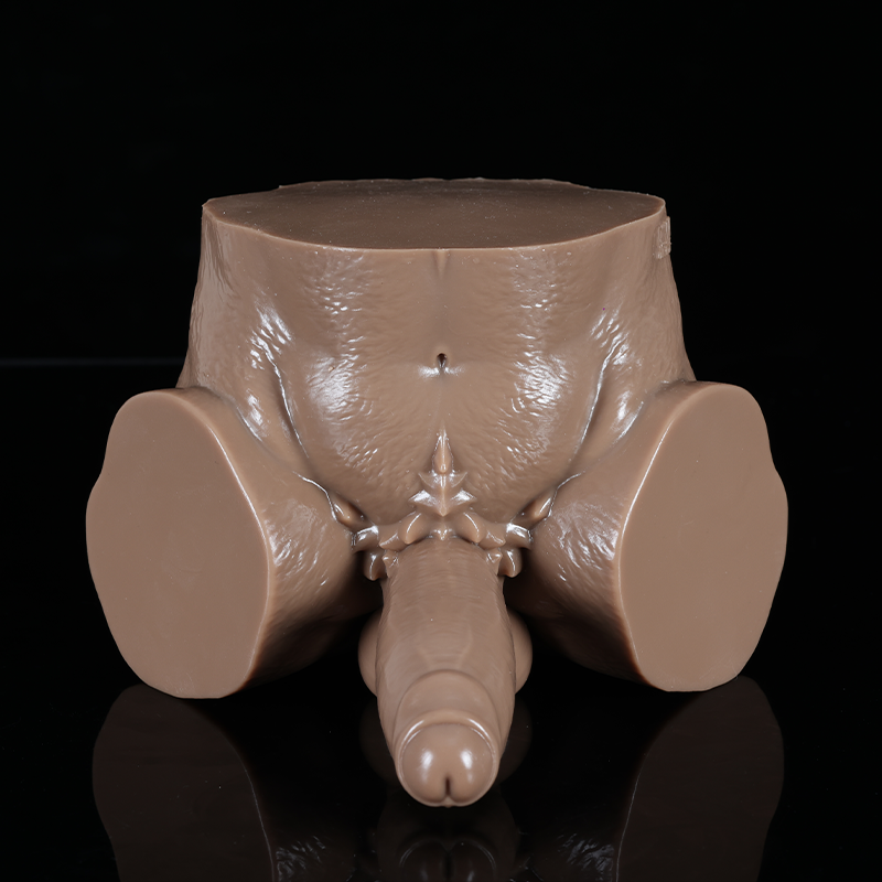 Gryn - Bear Rump front view
