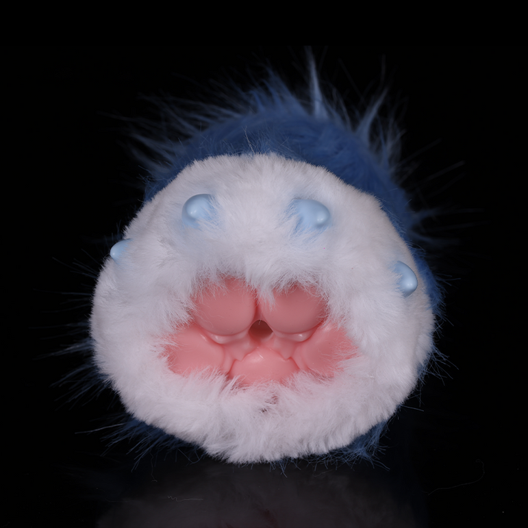 I really wish I could own Blue Sakura Moon Kitsune and its plush clothing.
