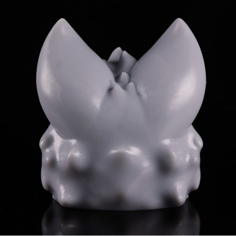 Image of Gray Wolf Masturbator:Gray-Eyed Enchantress·Yue Wu