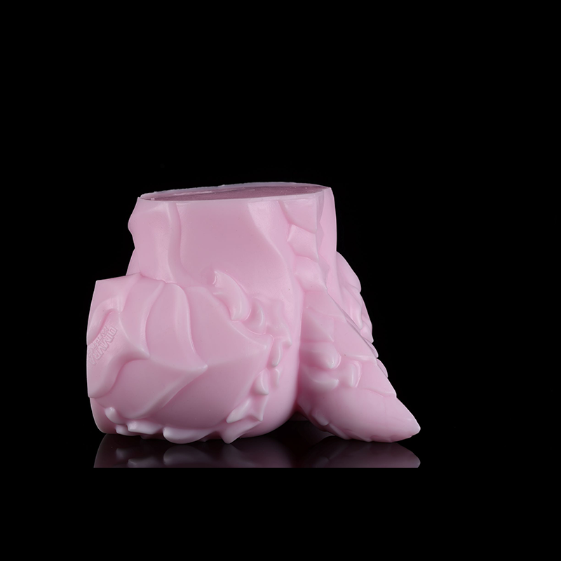 Side view of Cherry Blossom Dragon Grand Sovereign Edition