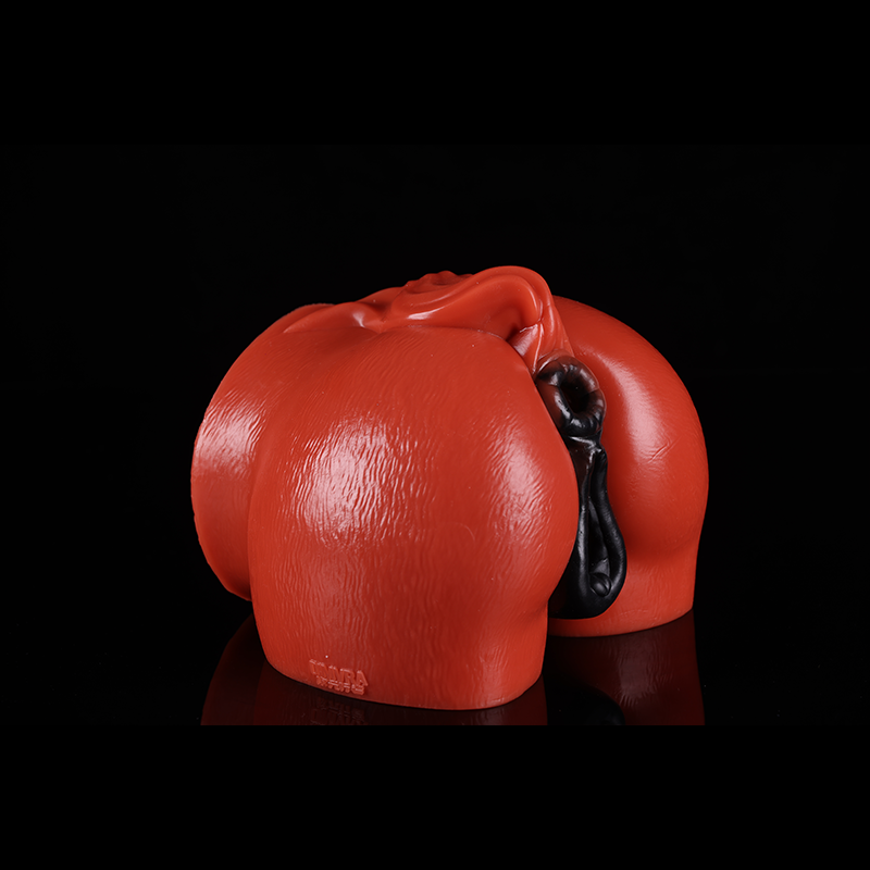 Side view of the Lava Horse Butt