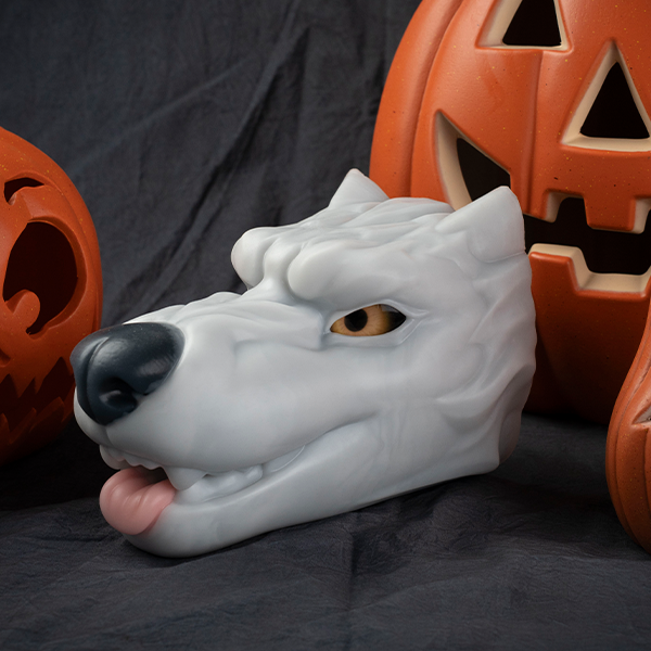 Werewolf – Crescent Fang Halloween Background