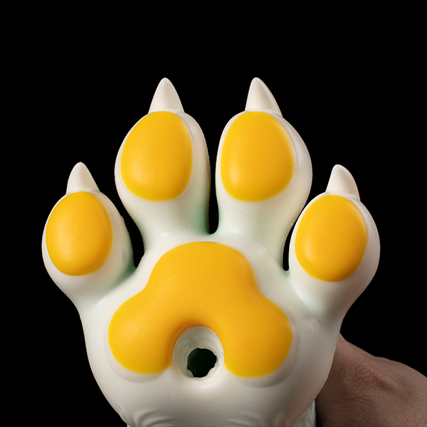 What beautiful claws!